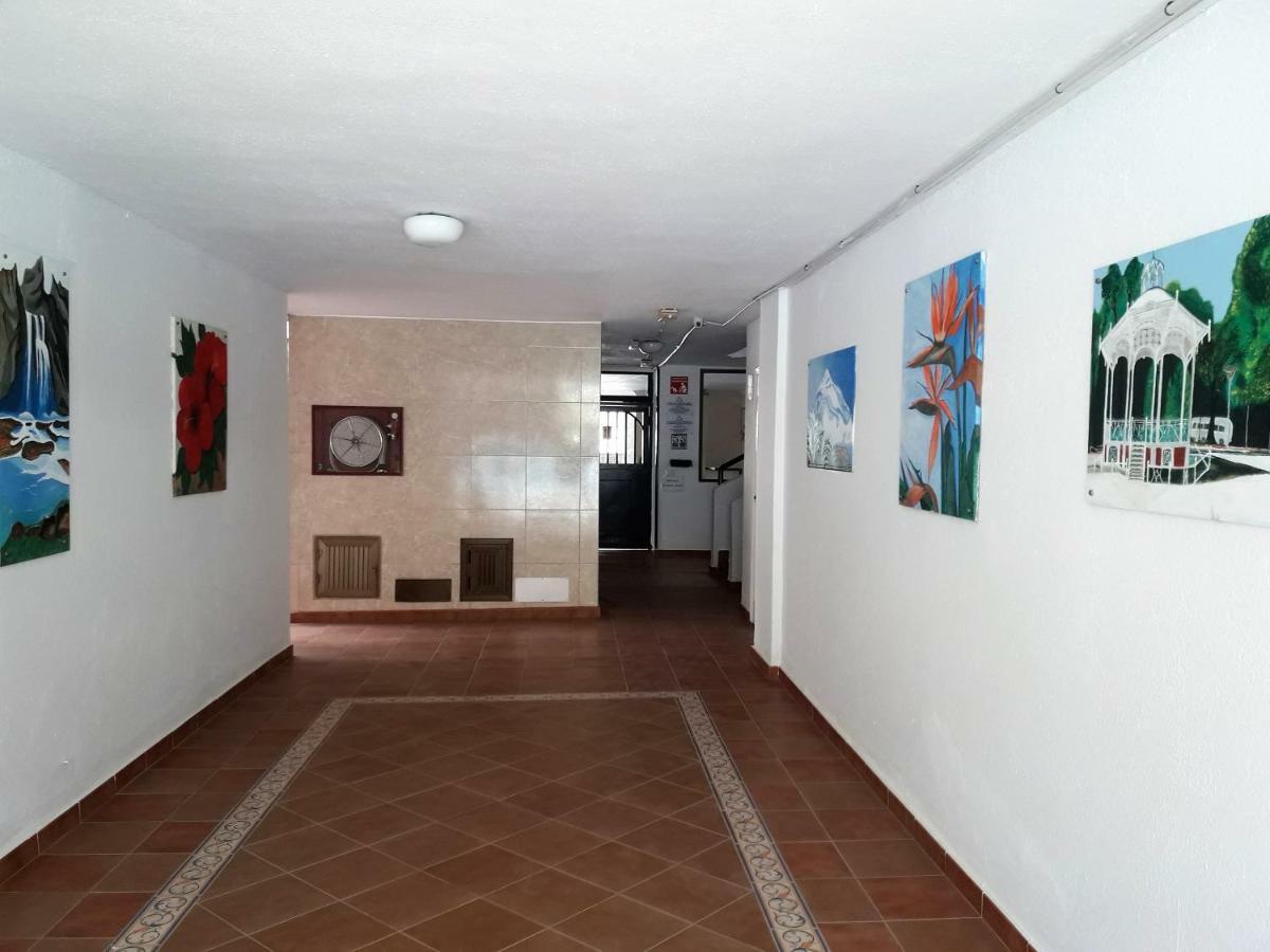 Summerland Lc Holiday Home Лос Кристианос Экстерьер фото